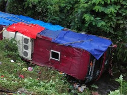 Detik-detik Ngeri Bus Masuk Jurang di Guci Tegal Berujung Maut