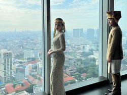 Gaun Pernikahan Jessica Mila Dibuat Selama 1.200 Jam