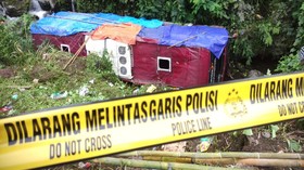 Bus Jatuh ke Sungai di Guci Tegal Bawa Rombongan Asal Tangsel