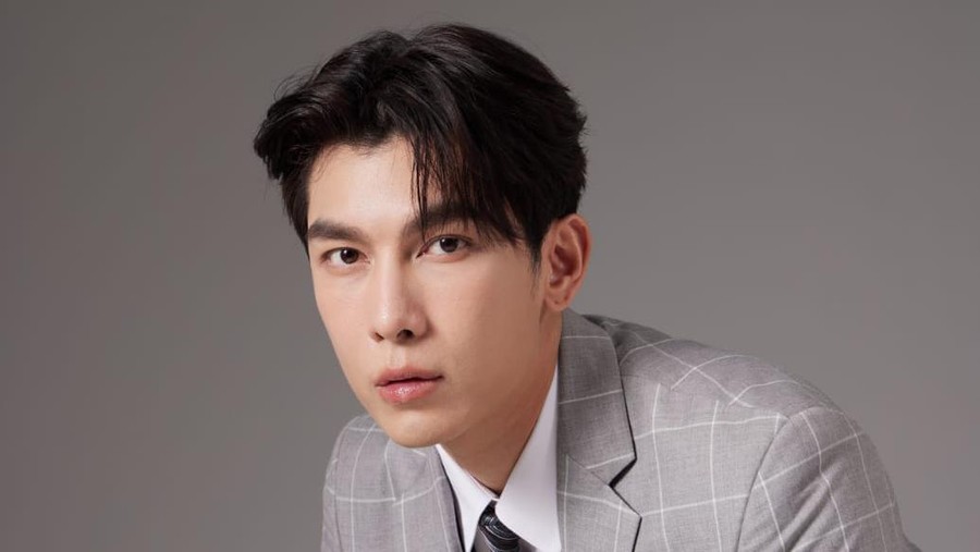 Mew Suppasit Mew Suppasit