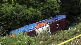 Fakta-fakta Kecelakaan Bus Masuk Sungai di Guci Tegal
