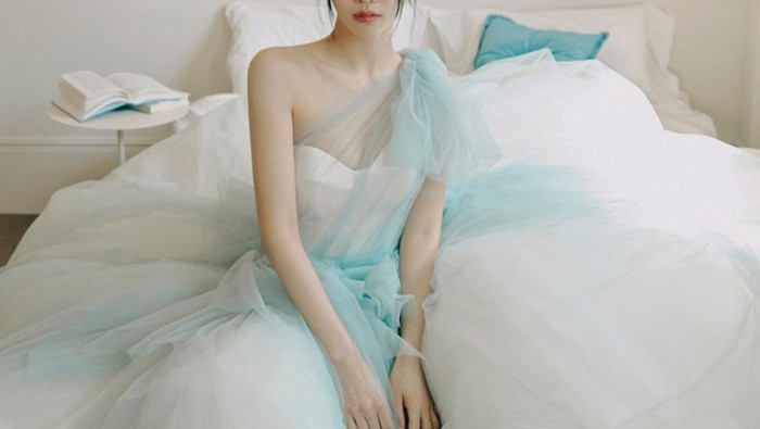 Lee Mi Joo Ungkap Perasaan Antusias Jelang Debut Solonya Melalui Majalah Singles