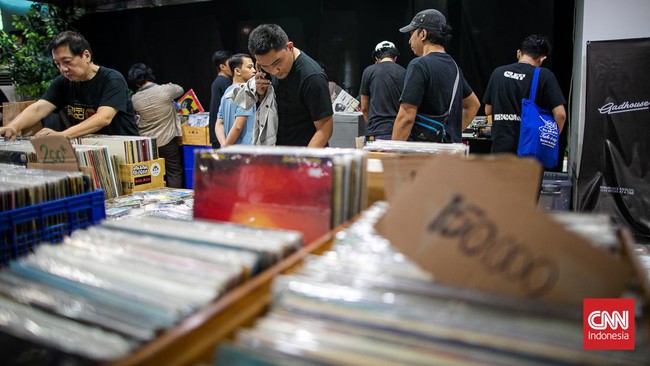 FOTO: Berburu Kaset dan Vinyl di Record Store Day Indonesia