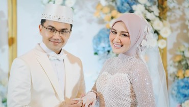 img-title Profil Dine Mutiara yang Kini Resmi Jadi Istri Sahrul Gunawan
