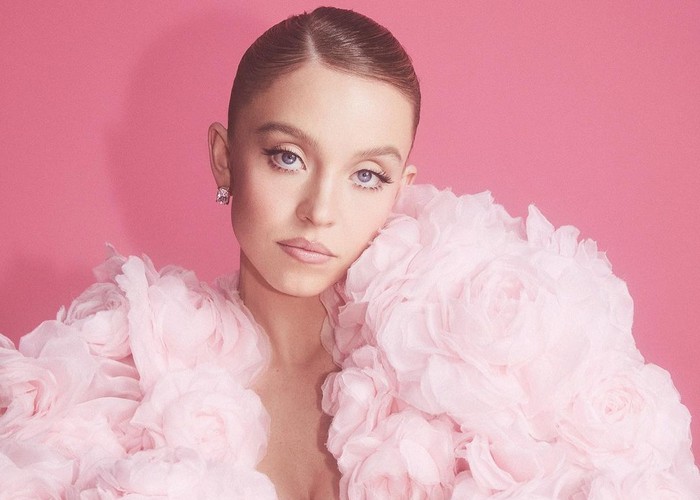 Sedang Trend di TikTok, Intip Tips Jadi Soft Girl ala Sydney Sweeney