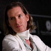 Gaya Sinematografinya Ramai Dibuat Reels Instagram, Siapa Sebenarnya Sosok Wes Anderson?