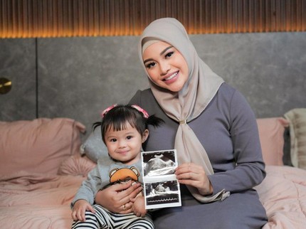 5 Pesohor yang Baru Umumkan Kehamilan, Aurel Syok saat Tahu Hamil Lagi