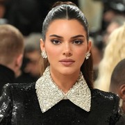 Kendall Jenner Pakai Produk Makeup Drugstore di Bawah Rp300 Ribu Saat Tampil di Met Gala 2023, Ini Bocoran Produknya!