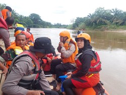 Cekcok dengan Suami, Wanita di Rohul Nekat Melompat ke Sungai dan Hilang