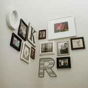Tempat Terbaik dan Terburuk Menempatkan Foto Keluarga di Rumah Menurut Feng Shui, Apa Efeknya?
