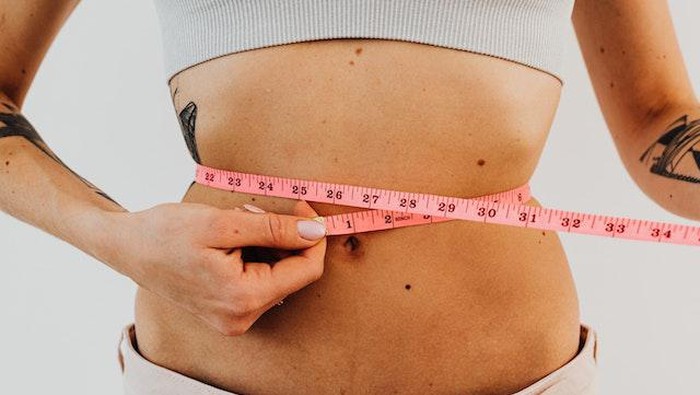 Selain Olahraga, Ini 5 Cara Ampuh Mengecilkan Perut Buncit