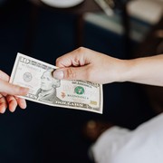 Sejarah Dolar AS Menjadi Mata Uang Dunia, Teranyar Ada Wacana Digantikan!
