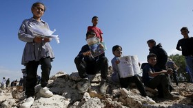 FOTO: Israel Hancurkan Sekolah Bantuan UE di Tepi Barat Palestina