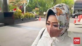 Kadinkes Lampung Irit Bicara Usai 3,5 Jam Diperiksa KPK