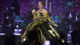 FOTO: Meriah Konser Penobatan Raja Charles III