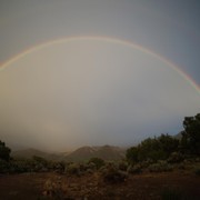 Melihat Lebih Dekat Moonbow, Fenomena Alam Menakjubkan Pelangi di Malam Hari