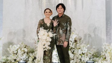 img-title Pacaran Beda Agama, Mahalini Resmi Dilamar Rizky Febian