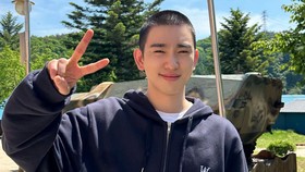 Mulai Wamil, Park Jin-young GOT7 Pamer Rambut Cepak