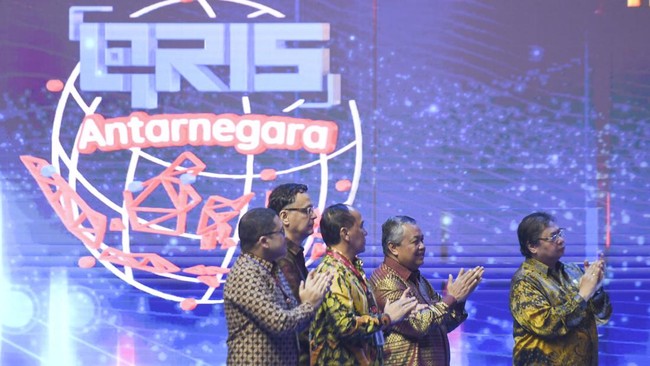 Setelah Malaysia dan Thailand, kini QRIS bisa digunakan di Singapura mulai 17 November 2023.