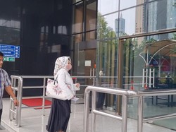Viral gegara Pamer Hermes dan LV, Ini Tas Dipakai Kadinkes Lampung ke KPK