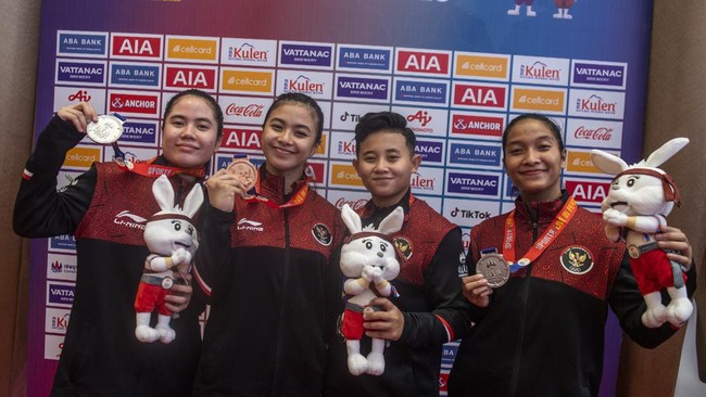 FORKI mengklaim karateka Indonesia dicurangi wasit saat tampil di SEA Games 2023. Kecurangan tersebut dirasakan sejak hari pertama.