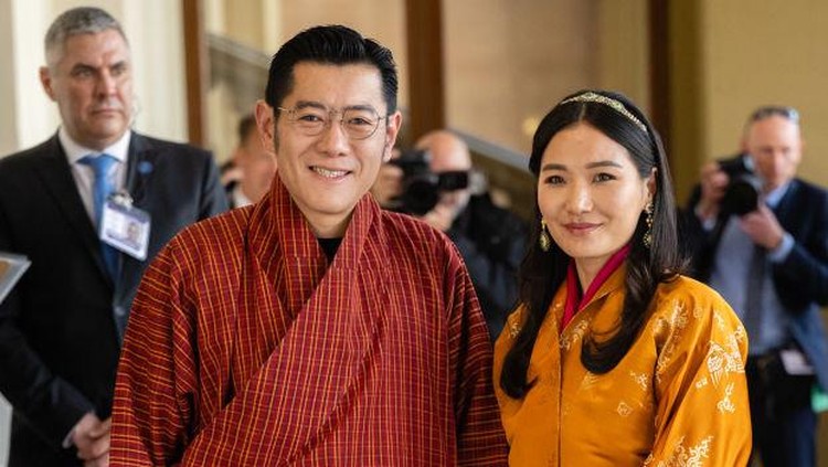 LONDON, ENGLAND - MAY 5: Queen Jetsun Pema of Bhutan and King Jigme Khesar Namgyel Wangchuck attend the Coronation Reception For Overseas Guests at Buckingham Palace on May 5, 2023 in London, England. (Photo by Mark Cuthbert/UK Press via Getty Images)