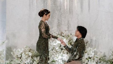 img-title Rizky Febian & Mahalini Resmi Tunangan, Bagaimana Restu Sule?