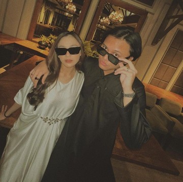 img-title Couple Goals! Intip 9 Potret Kompak Nan Modis, Mahalini dan Rizky Febian