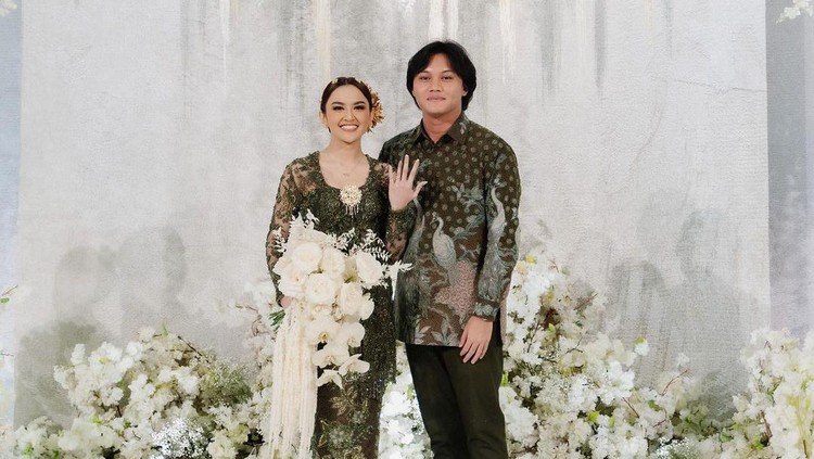 rizky febian dan mahalini tunangan