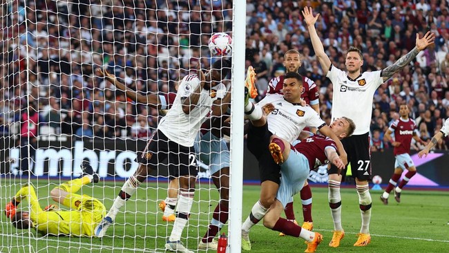 Manchester United menelan kekalahan dari West Ham dalam pertandingan lanjutan Liga Inggris 2022/2023 pada Senin (8/5) dini hari WIB.