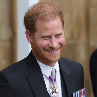 Mengapa Pangeran Harry Absen di Balkon Usai Penobatan Raja Charles?