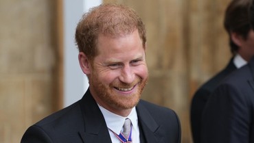 Mengapa Pangeran Harry Absen di Balkon Usai Penobatan Raja Charles?