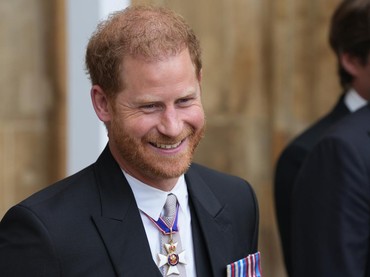 Mengapa Pangeran Harry Absen di Balkon Usai Penobatan Raja Charles?