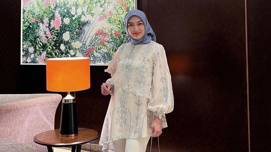 6 Potret Terbaru Indriani Hadi Eks Istri Sahrul Gunawan