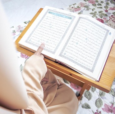 Bacaan Al-Qomariyah dalam Ilmu Tajwid, Lengkap dengan Ciri-ciri dan Contohnya