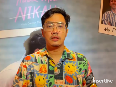 img-title Dennis Adhiswara Ungkap Alasan Bagi-bagi Komik Gratis