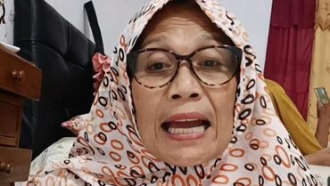 img-title Aji Mumpung, Nursyah Raup Untung dari Pertikaian dengan Indah Permatasari