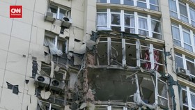 VIDEO: Gedung Apartemen Kota Kyiv Diserang Drone Rusia