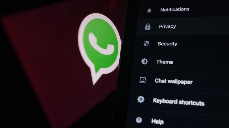 WhatsApp merupakan salah satu aplikasi pesan instan yang sangat populer di seluruh dunia.