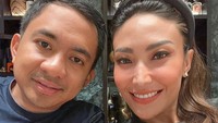 <p>Kita doakan, semoga keluarga Ayu Dewi selalu bahagia dan tak pernah diterpa isu miring lagi, ya. (Foto: Instagram @mrsayudewi)</p>