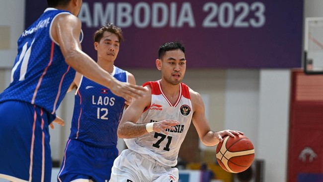 Timnas Basket Indonesia menang telak atas Laos dengan skor afrika, 141-37, dalam pertandingan babak Grup B SEA Games 2023, Rabu (10/5).