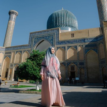 Berhati Mulia, Diam-diam 6 Artis Populer Ini Sisihkan Rezeki untuk Bangun Masjid di Indonesia hingga Luar Negeri!