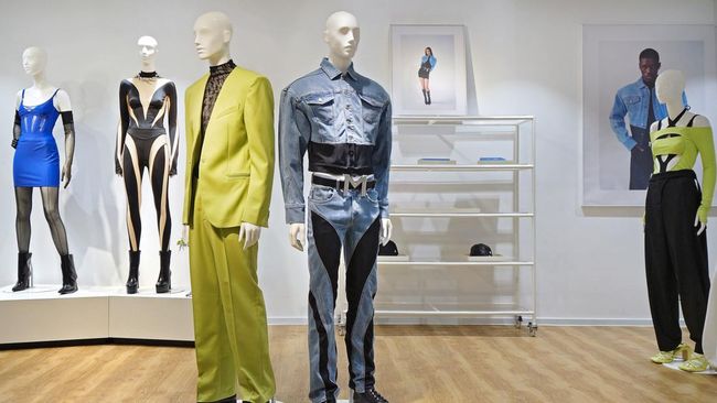 Koleksi kolaborasi MuglerX H&M akan segera dirilis pada 11 Mei 2023 esok. Seperti apa koleksi kolaborasinya?