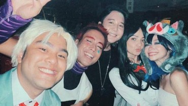 10 Potret Artis Cosplay Anime di Ultah Geng Aries, Anya Geraldine Jadi Nami