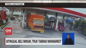 VIDEO: Ditinggal Beli Minum, Truk Tabrak Minimarket
