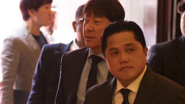 Pesan Rahasia STY Usai Pamer Foto Bareng Erick Thohir