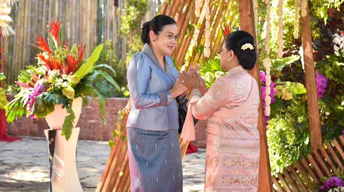 LABUAN BAJO, INDONESIA - MAY 10: (----EDITORIAL USE ONLY - MANDATORY CREDIT - 'ASEAN2023 HOST PHOTOGRAPHER / HANDOUT' - NO MARKETING NO ADVERTISING CAMPAIGNS - DISTRIBUTED AS A SERVICE TO CLIENTS----) (From L to R) Philippines First Lady Louise Araneta-Marcos, Singaporean First Lady Ho Ching, Indonesian First Lady Iriana Joko Widodo, Laotian First Lady Vandala Siphandone, Cambodia First Lady Bun Rany Hun Sen, and Malaysian First Lady Datoâ Seri Dr. Wan Azizah pose for a family photo during the spouse program of the 42nd ASEAN Summit 2023 in Labuan Bajo, Indonesia on May, 10, 2023. (Photo by ASEAN2023 Host Photographer / Handout/Anadolu Agency via Getty Images)