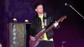 Bassist Coldplay Rupanya Petrolhead, Koleksi Mobil Klasik Pakai Mantra