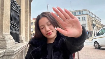 img-title Pulang ke Indonesia, Begini Hubungan Lolly dan Nikita Mirzani