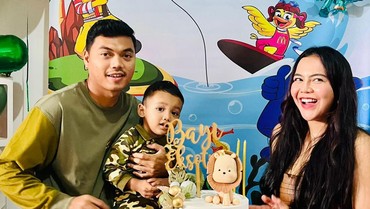 img-title Ratu Rizky Nabila dan Alfath Fathier Kompak Rayakan Ultah Anak